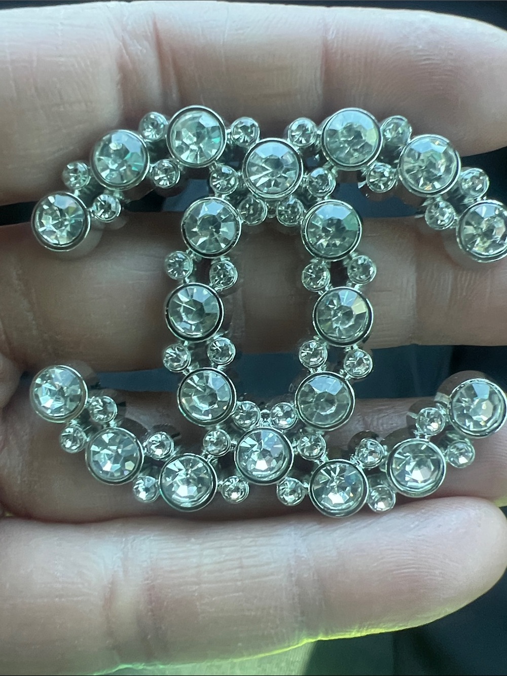 CHANEL Crystal CC Brooch in Clear and Silver - Picture 6 of 9